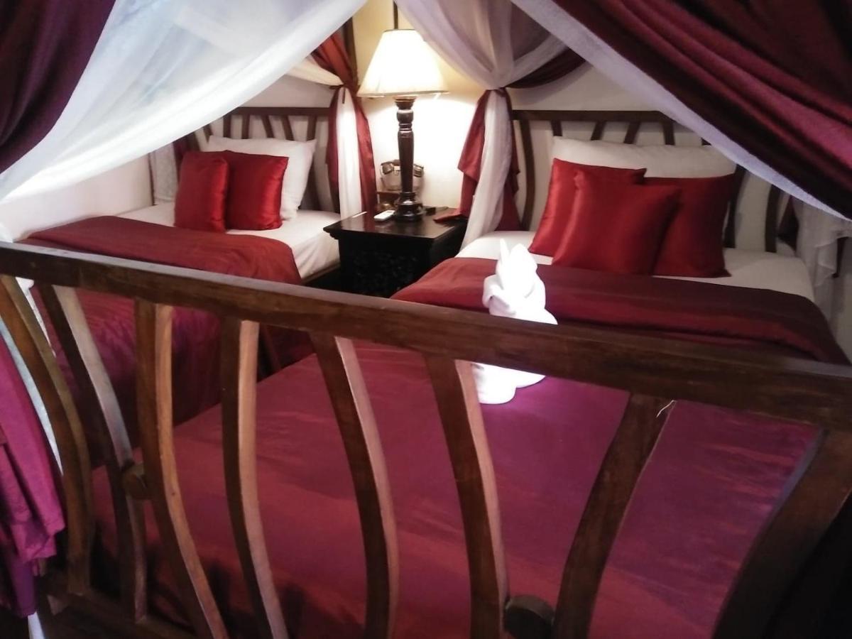 Hotel Tri Yaan Na Ros Colonial House Chiang Mai Exterior foto