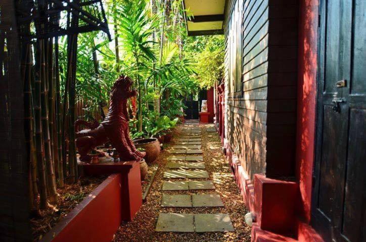 Hotel Tri Yaan Na Ros Colonial House Chiang Mai Exterior foto